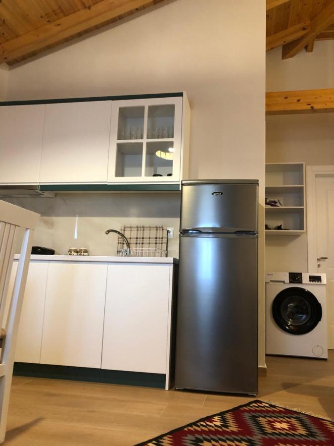 סרנדה Amazing Familiar Apartments And Rooms מראה חיצוני תמונה