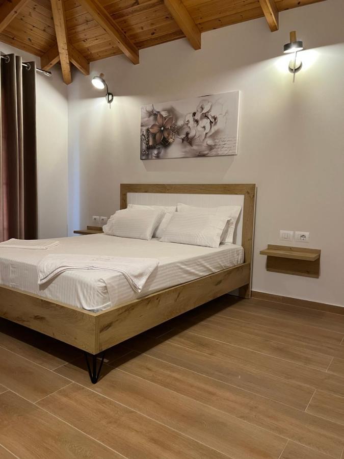 סרנדה Amazing Familiar Apartments And Rooms מראה חיצוני תמונה